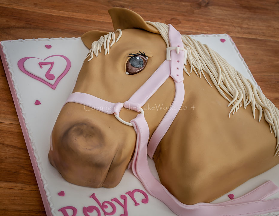 Pony birthday cake | theCakeWorks Darlington