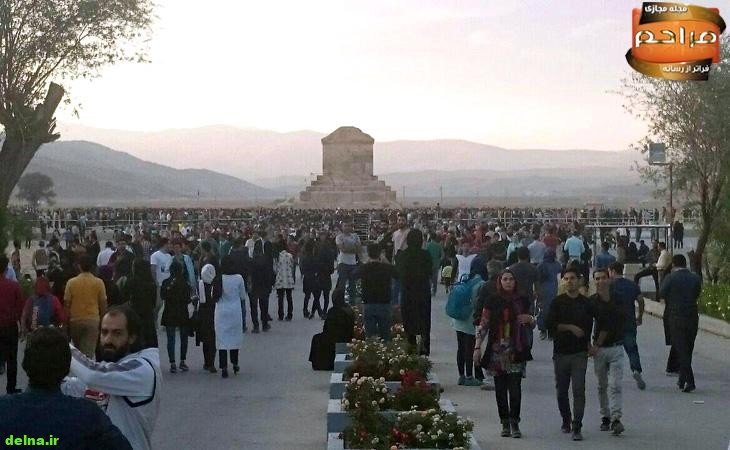 ازدحام جمعیت در مقبره کوروش کبیر و سجده به کوروش +فیلم ازدحام جمعیت در مقبره کوروش کبیر و سجده به کوروش +فیلم