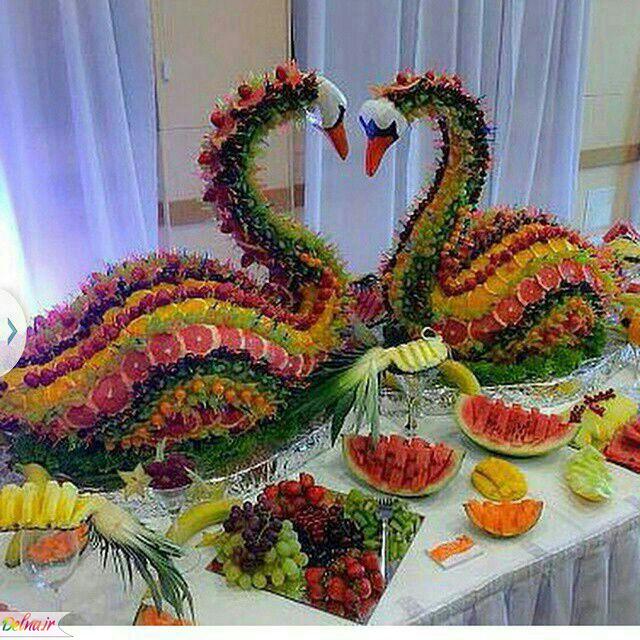 سفره شب چله به شکل قو